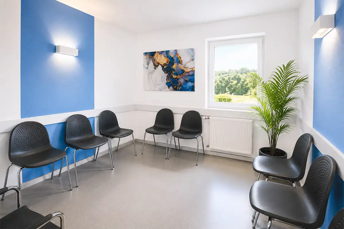 wartebereich-hno-praxis-iserlohn-letmathe-1200x800px